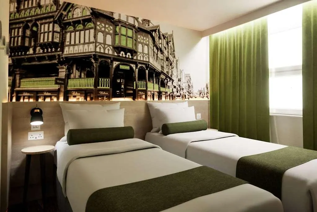 Hotel Super 8 Chester East